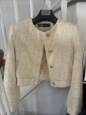 Zara Ivory Tweed Gold-Button Cropped Jacket